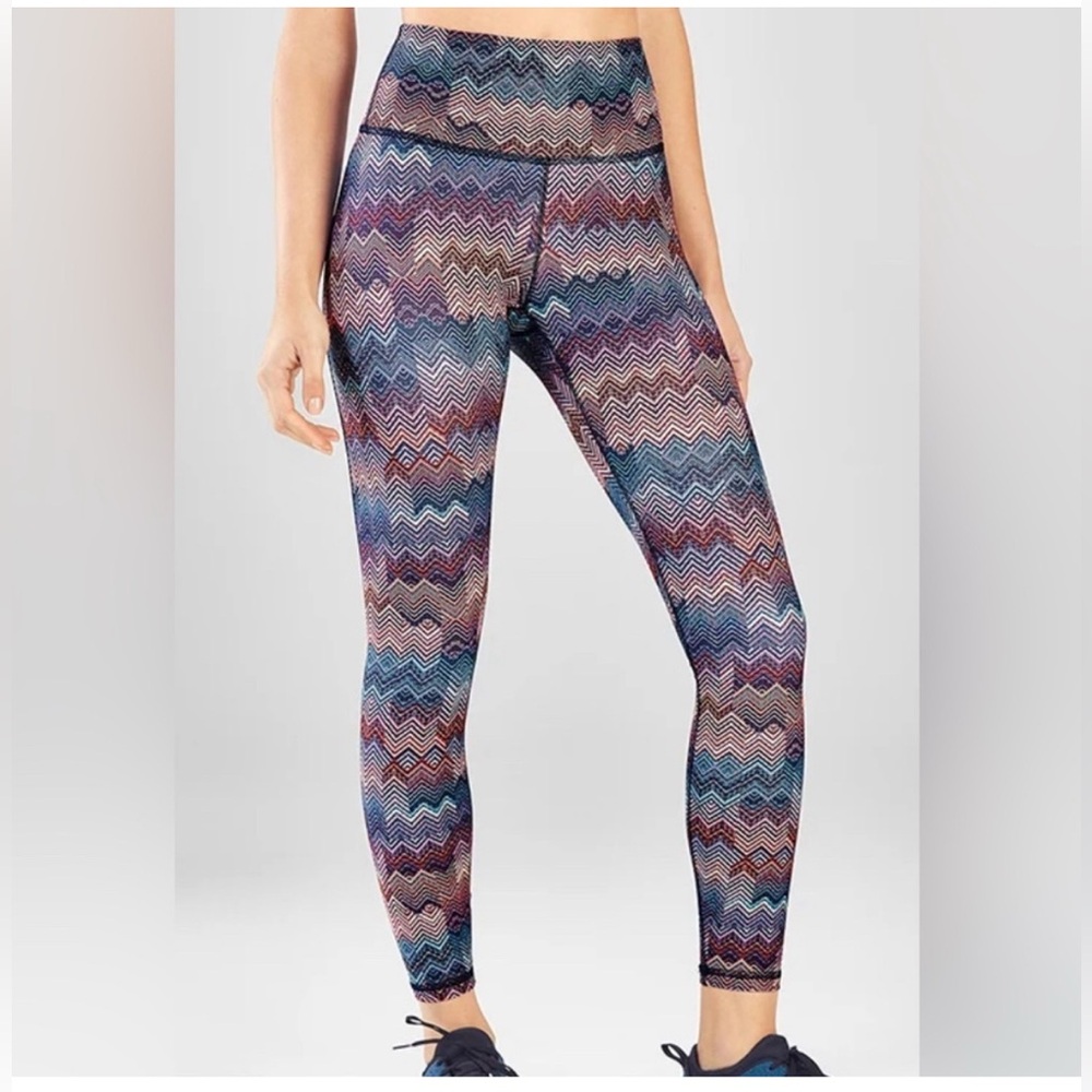 Fabletics High-waisted Multicolor Chevron 7/8 Leggings
